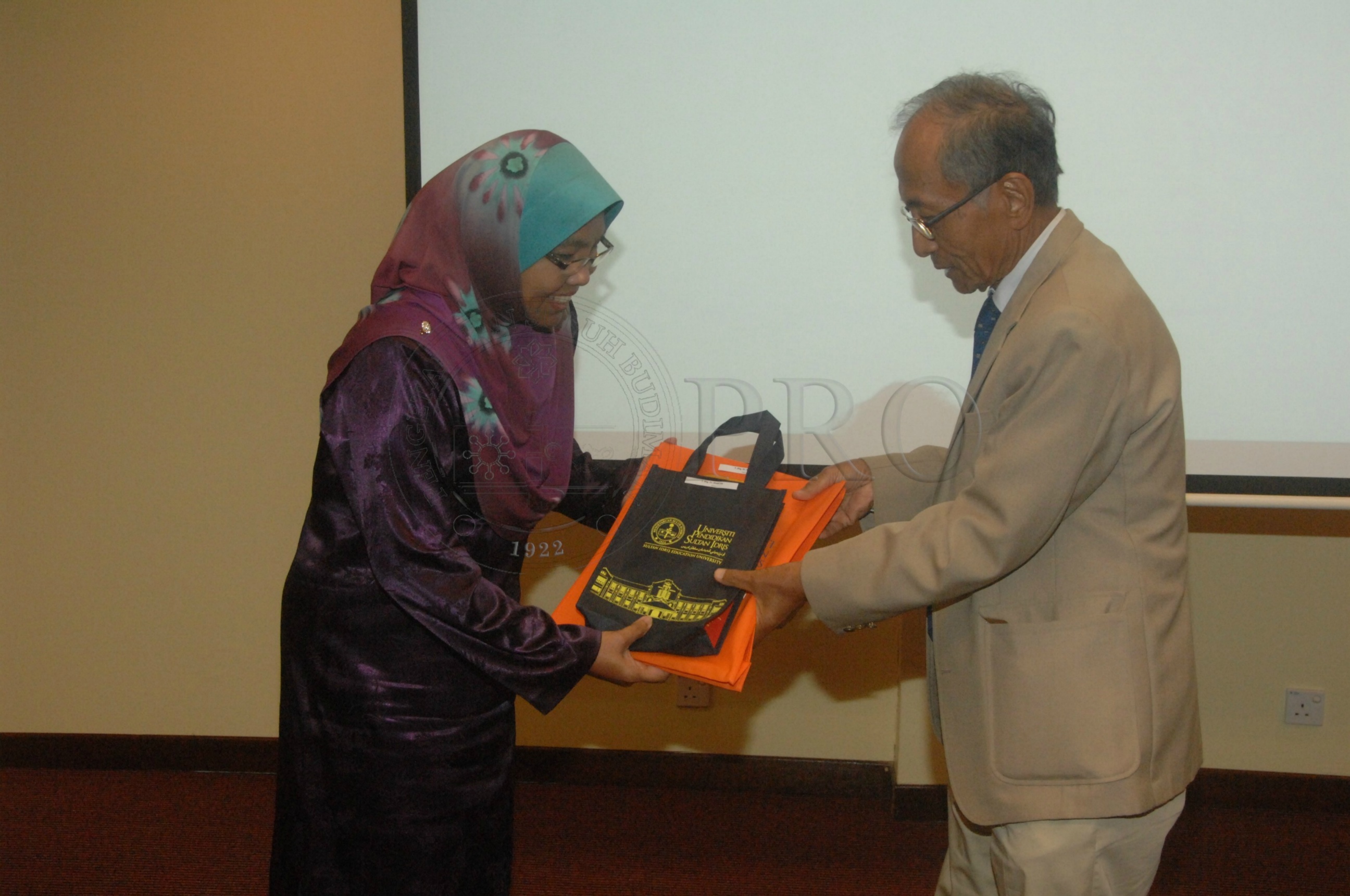 PRO 14 34 WACANA FBA 0147